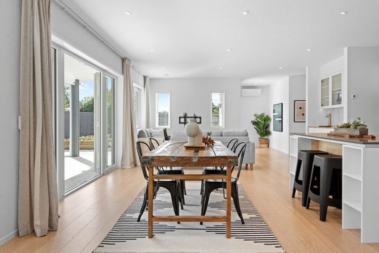 Photo of property in 64 Park Road, Carterton, 5713