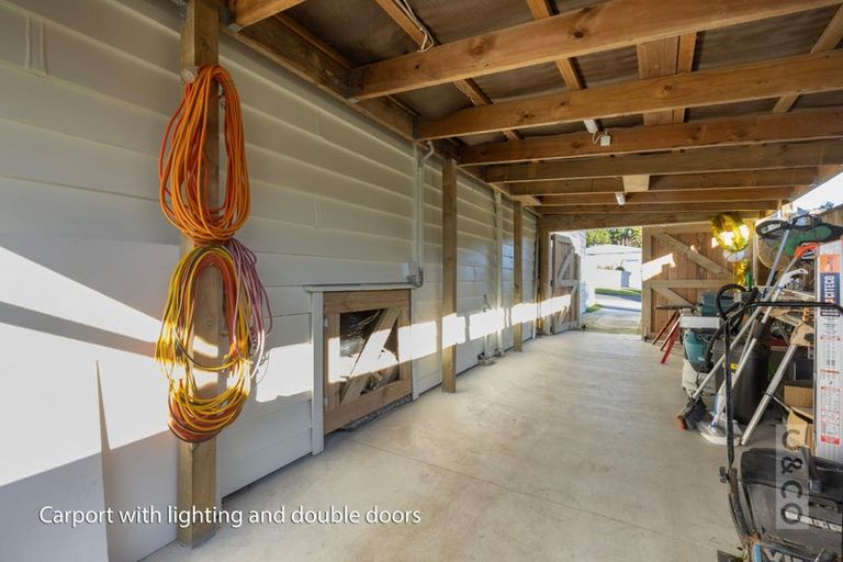 Photo of property in 8 Puriri Street, Helensville, 0800