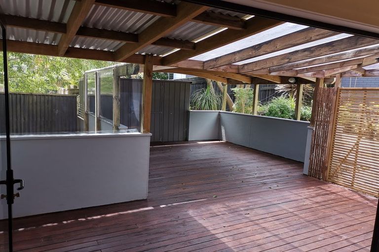 Photo of property in 18 Hobby Avenue, Birkdale, Auckland, 0626