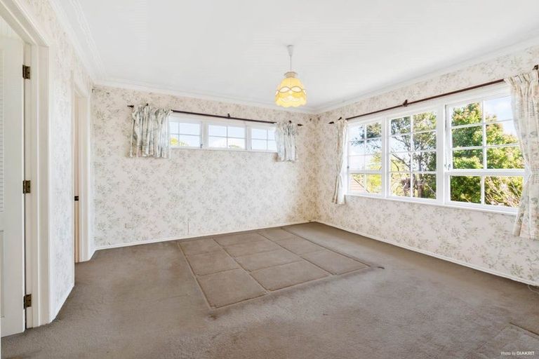 Photo of property in 5 Diosma Place, Botany Downs, Auckland, 2010