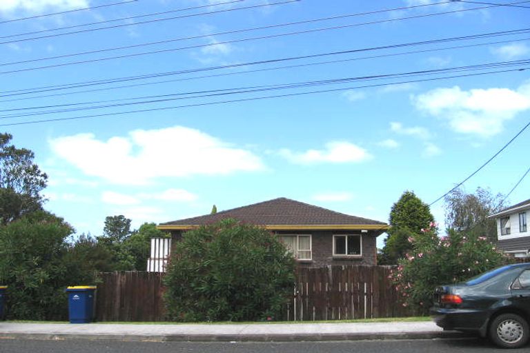 Photo of property in 3/29 Verbena Road, Birkdale, Auckland, 0626