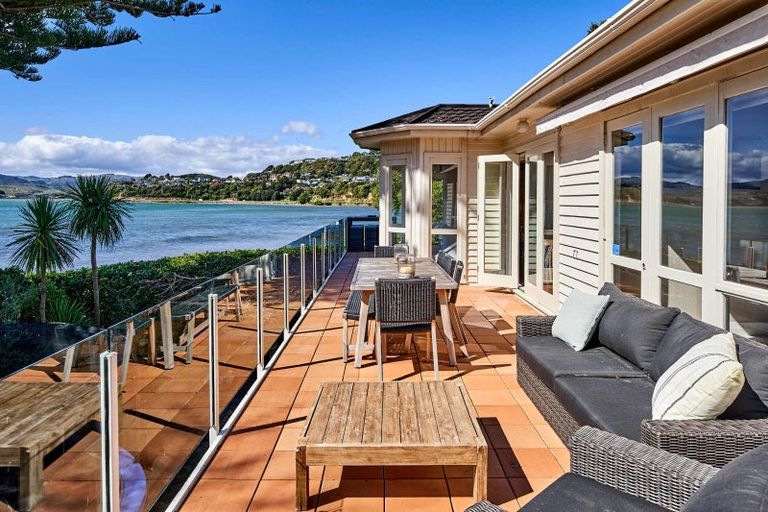 Photo of property in 89 Paremata Road, Paremata, Porirua, 5024