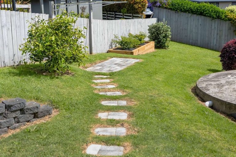 Photo of property in 16 Midgard Road, Coopers Beach, 0420