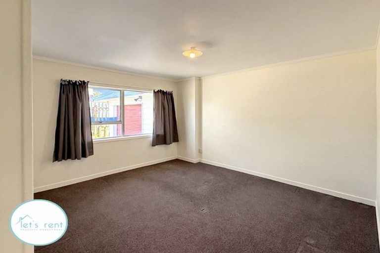 Photo of property in 54 Mckinstry Avenue, Mangere East, Auckland, 2024