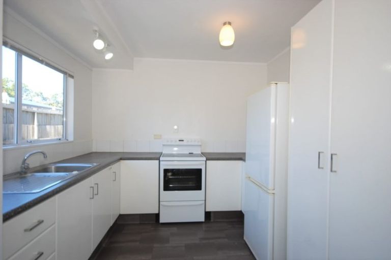 Photo of property in 2/69a Godley Road, Green Bay, Auckland, 0604