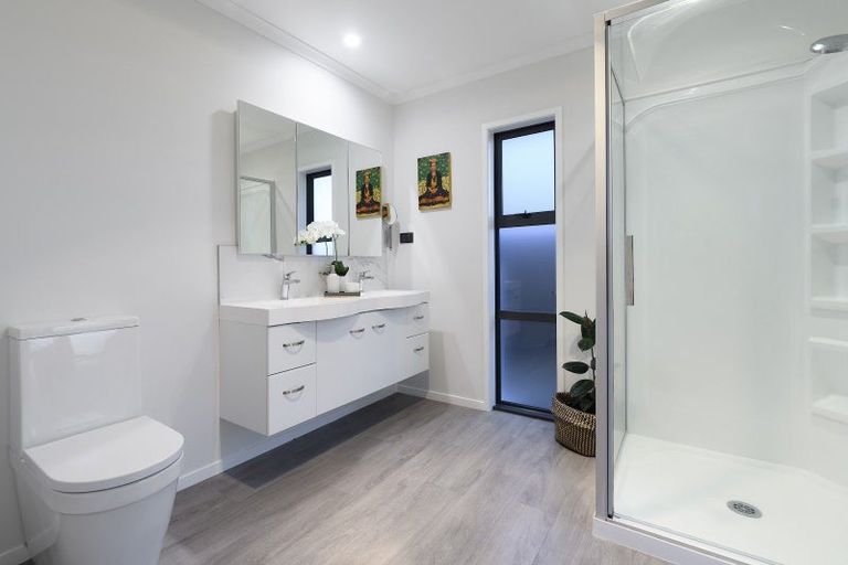 Photo of property in 65 Puhirake Crescent, Pyes Pa, Tauranga, 3112