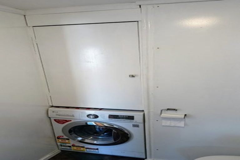 Photo of property in Melksham Towers, 401/131 Brougham Street, Mount Victoria, Wellington, 6011