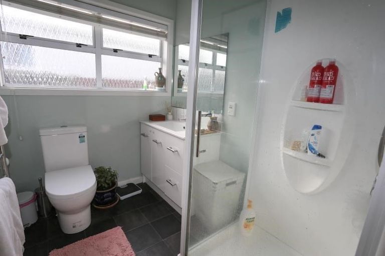 Photo of property in 17 Cranford Street, St Albans, Christchurch, 8014