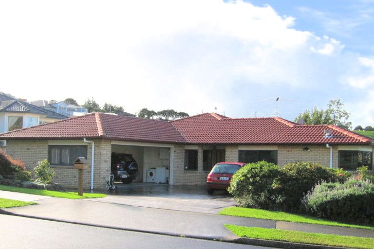 Photo of property in 48 Waldorf Crescent, Orewa, 0931