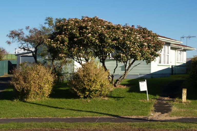 Photo of property in 34 Lyncroft Street, Mangere East, Auckland, 2024
