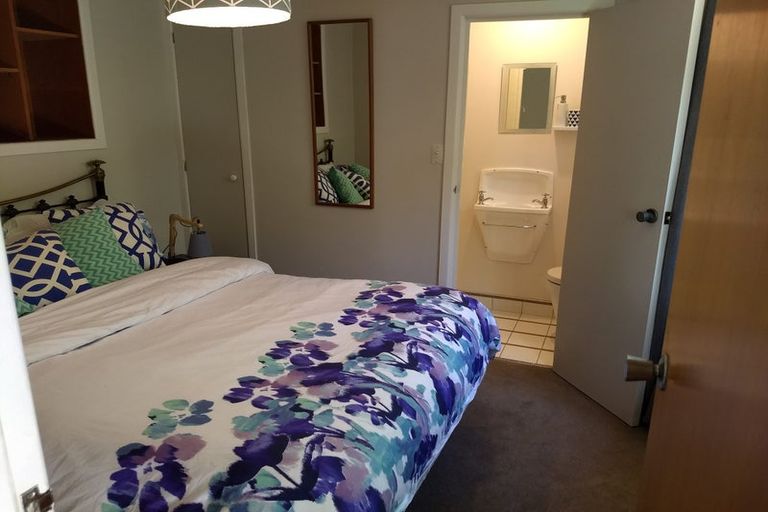 Photo of property in 154 Upland Road, Kelburn, Wellington, 6012