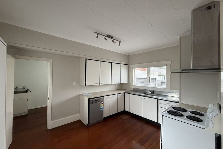 Photo of property in 4 Margaret Street, Roslyn, Palmerston North, 4414