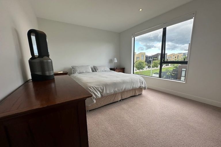 Photo of property in 4/117 Buckley Avenue, Hobsonville, Auckland, 0616