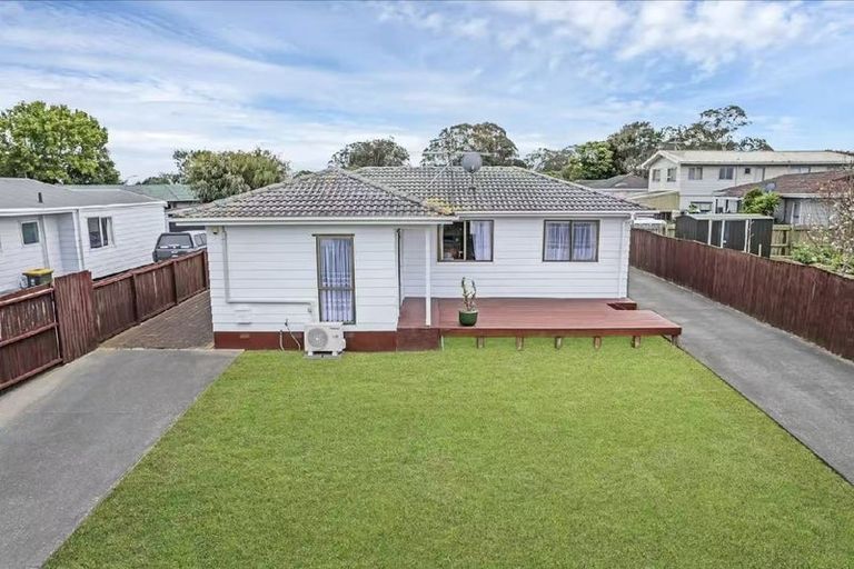 Photo of property in 5 Burundi Avenue, Clendon Park, Auckland, 2103