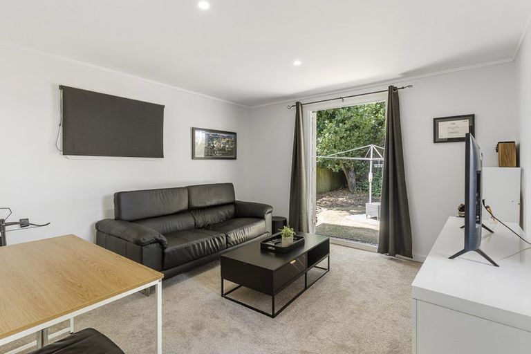 Photo of property in 9 Pakuranga Road, Pakuranga, Auckland, 2010