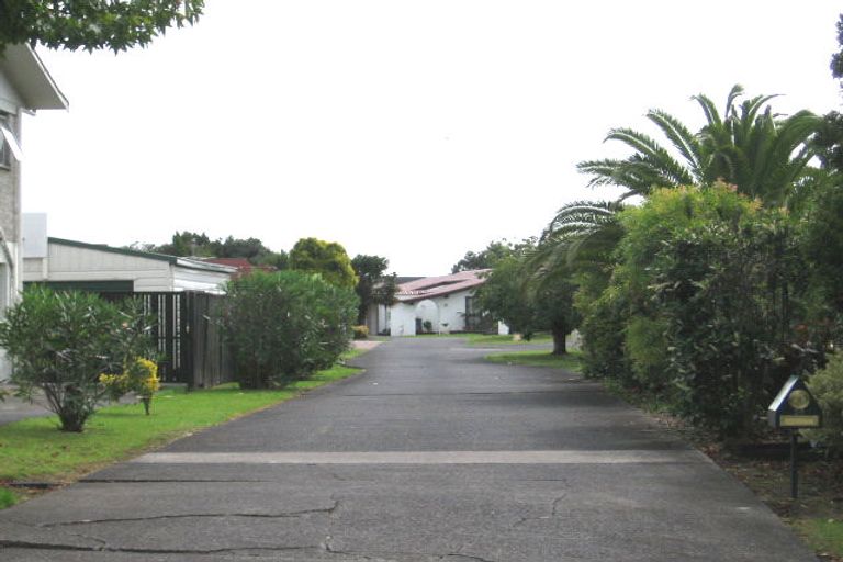 Photo of property in 22 Matuhi Rise, Henderson, Auckland, 0612