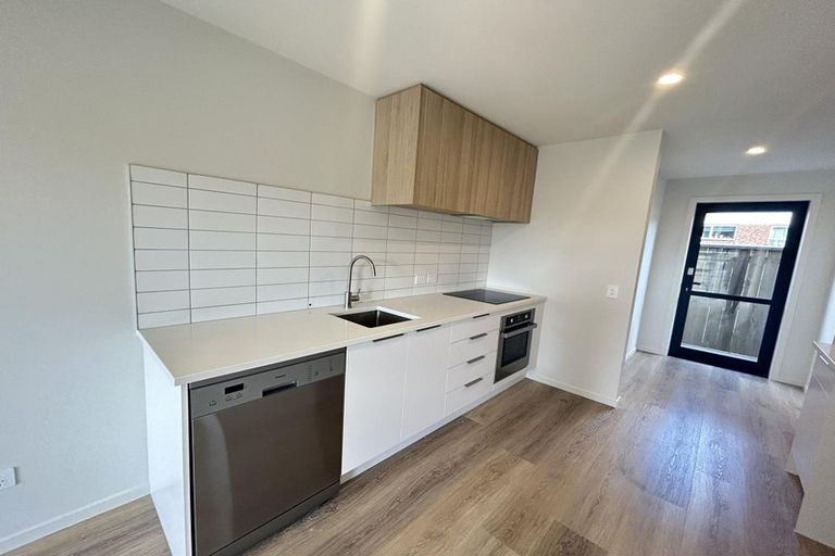 Photo of property in 8/7 Wainuiomata Road, Wainuiomata, Lower Hutt, 5014