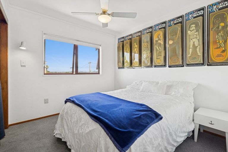 Photo of property in 8a Wicklow Road, Narrow Neck, Auckland, 0622