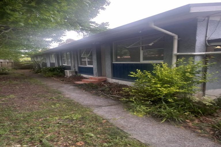 Photo of property in 1/15 Glengarry Road, Glen Eden, Auckland, 0602