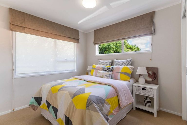 Photo of property in 1/17 Bain Place, Bucklands Beach, Auckland, 2014