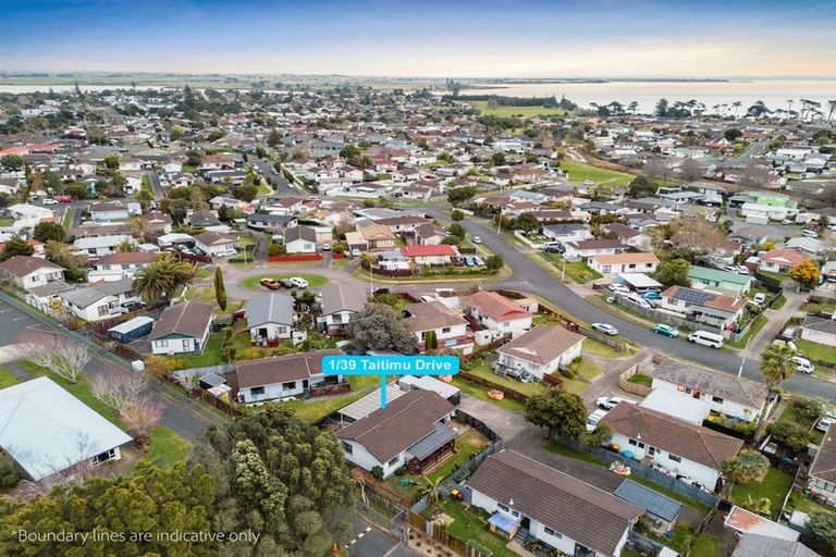 Photo of property in 1/39 Taitimu Drive, Weymouth, Auckland, 2103