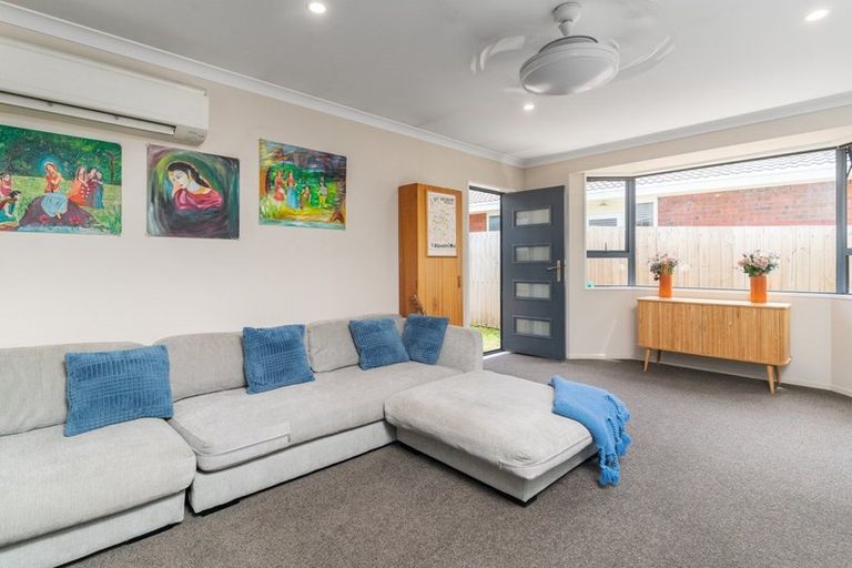 Photo of property in 2/2 Gates Lane, Woolston, Christchurch, 8023