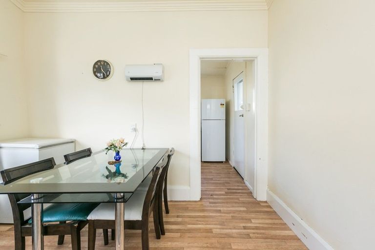 Photo of property in 12 Kinross White Street, Napier South, Napier, 4110