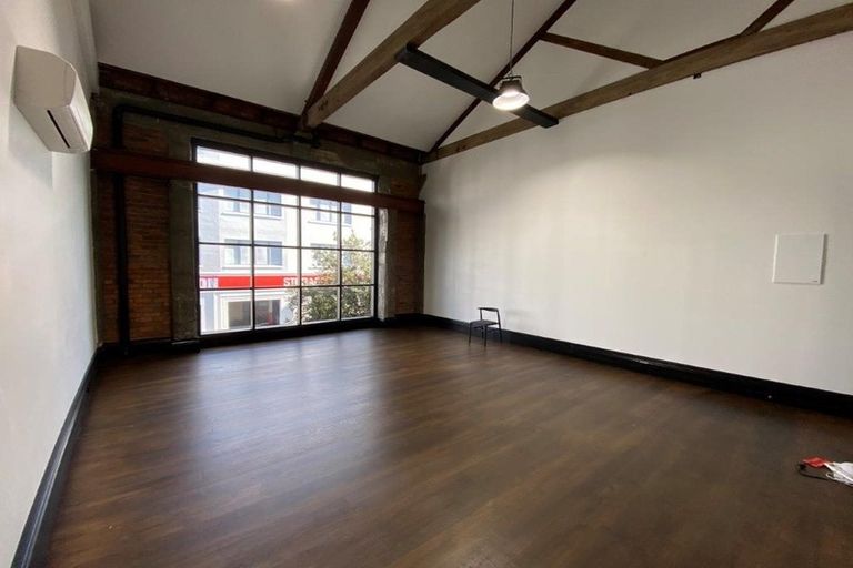 Photo of property in 1 Davy Street, Carterton, 5713