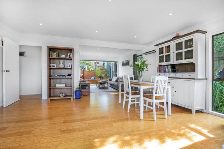 Photo of property in 32 Thimble Lane, Whitby, Porirua, 5024