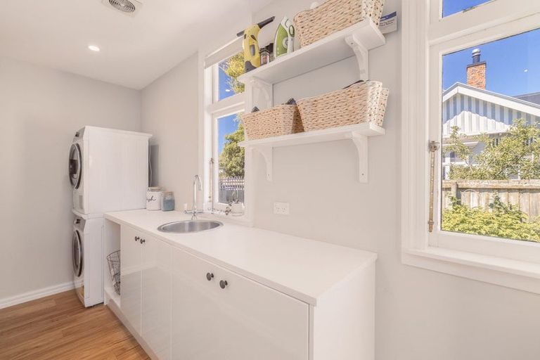 Photo of property in 1/250 Wilsons Road, Waltham, Christchurch, 8023