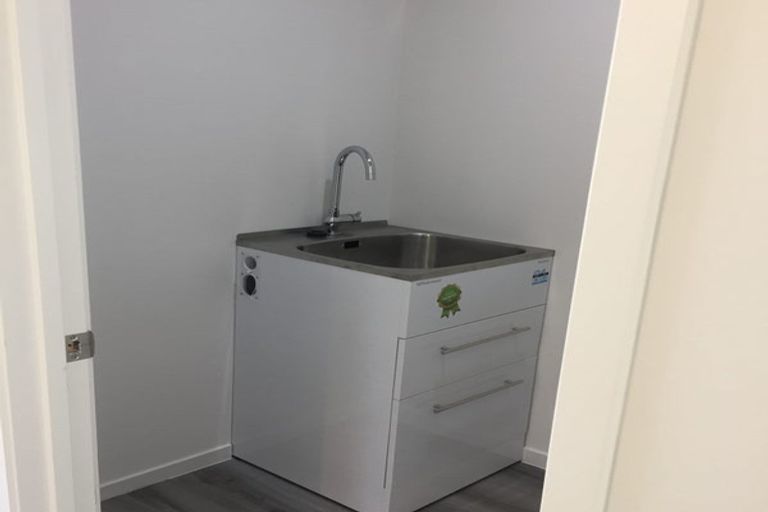 Photo of property in 89 Meadway, Sunnyhills, Auckland, 2010