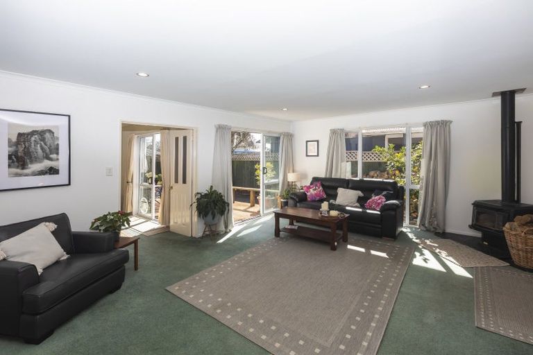 Photo of property in 30a Shannon Place, Belfast, Christchurch, 8051