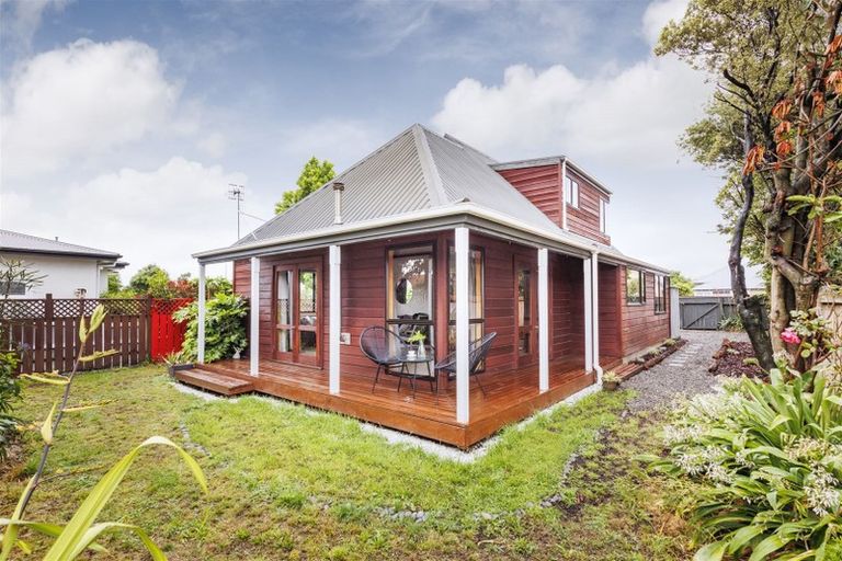 Photo of property in 585a Ferguson Street, Terrace End, Palmerston North, 4410