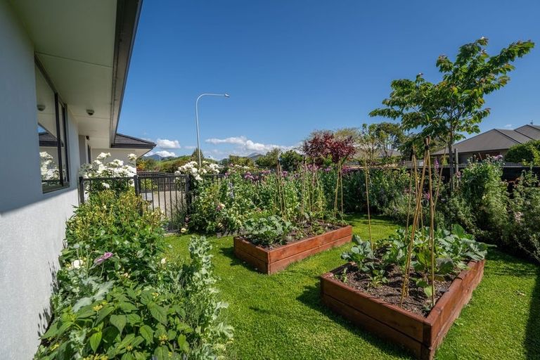 Photo of property in 6 George Fyfe Way, Wakefield, 7025