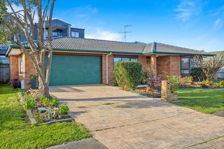 Photo of property in 9 Cottesmore Place, Huntington Park, Auckland, 2013