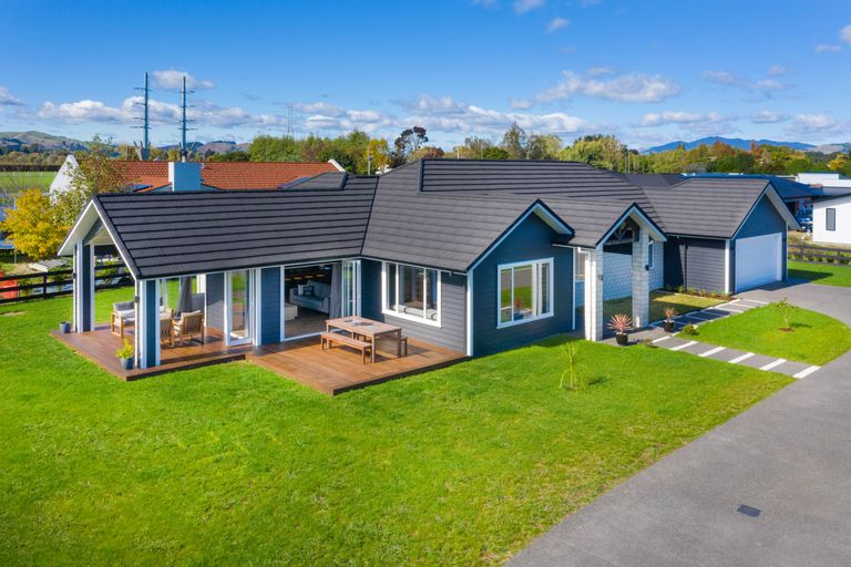 Photo of property in 33 Baxter Michael Crescent, Cambridge, 3434