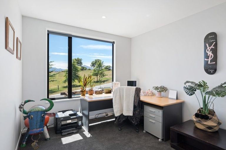 Photo of property in Meadowstone Alpha Series, 28 Sapphire Spring Rise, Wanaka, 9305