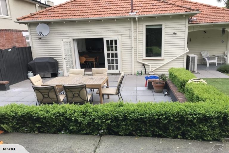 Photo of property in 1 Nelson Terrace, Seaview, Timaru, 7910