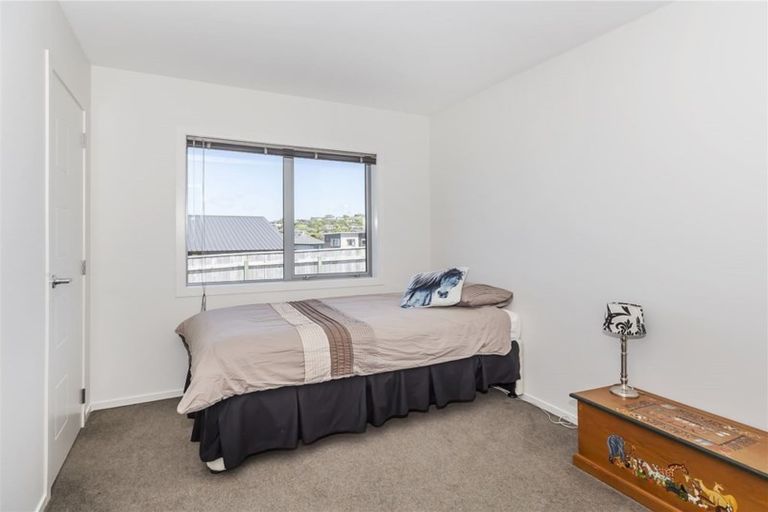 Photo of property in 50 Mo Street, Camborne, Porirua, 5026