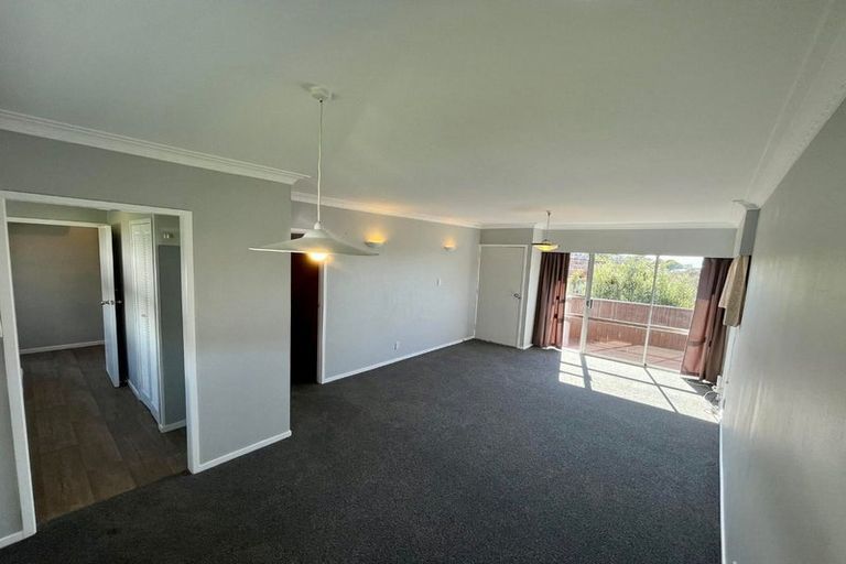 Photo of property in 1/14 Ensign Place, Hillcrest, Auckland, 0627