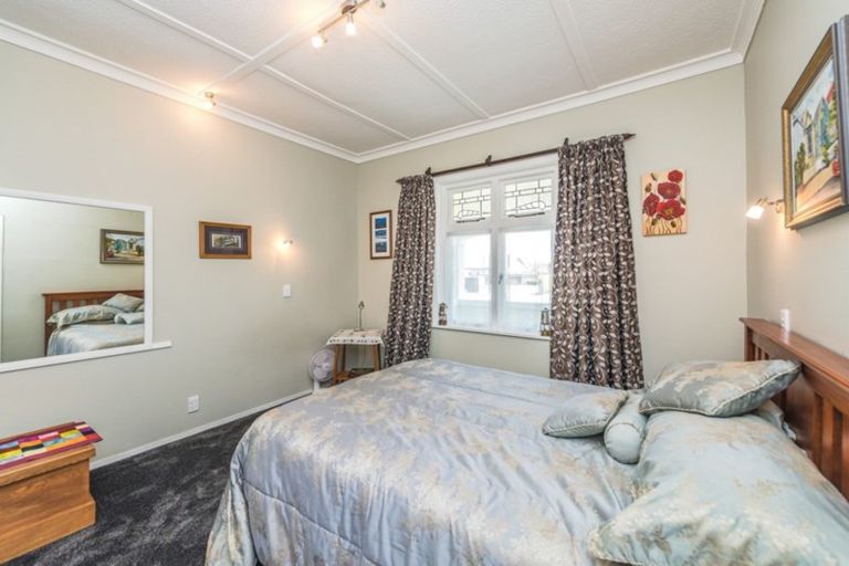 Photo of property in 3 Ngapuhi Street, Saint Johns Hill, Whanganui, 4501