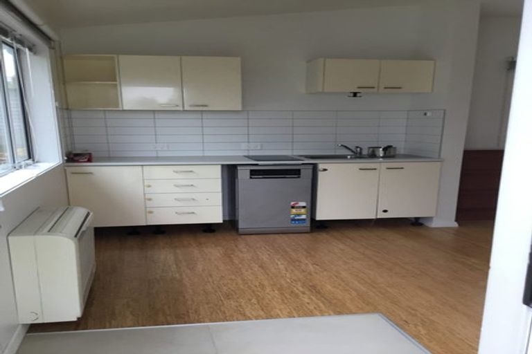 Photo of property in 1/30 Salisbury Road, Birkdale, Auckland, 0626