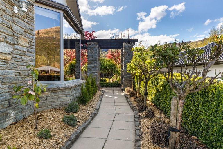 Photo of property in 116 Cotter Avenue, Arrowtown, 9302