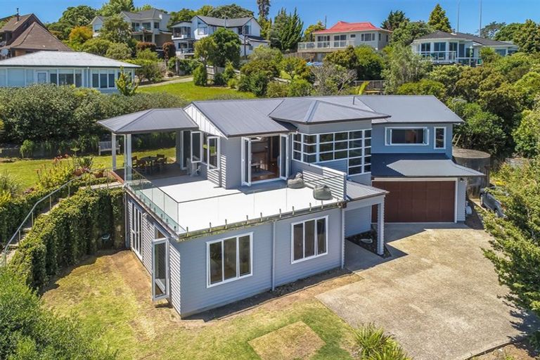 Photo of property in 1114 Whangaparaoa Road, Tindalls Beach, Whangaparaoa, 0930