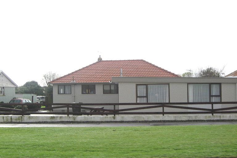 Photo of property in 75 Clifton Drive, Waitara, 4320