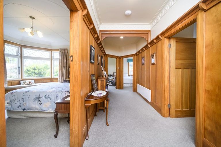 Photo of property in 16 Manapouri Crescent, Hokowhitu, Palmerston North, 4410