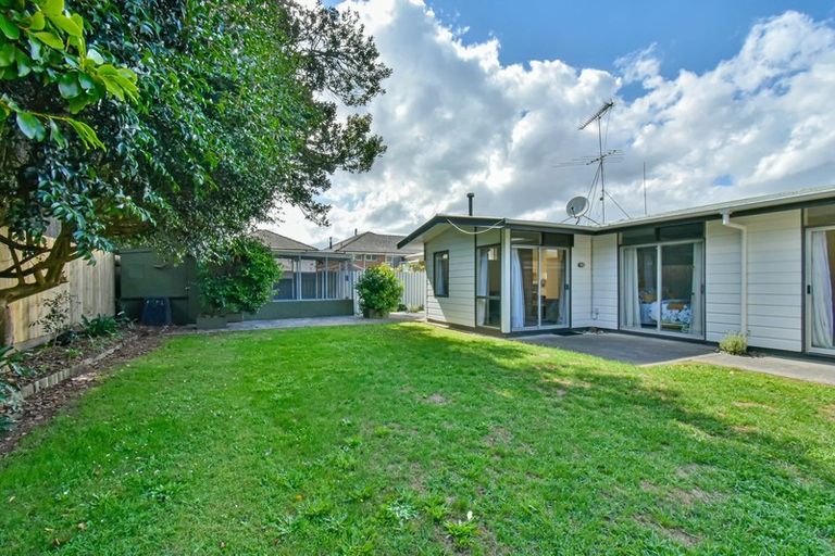 Photo of property in 1 Arthur Place, Opaheke, Papakura, 2113