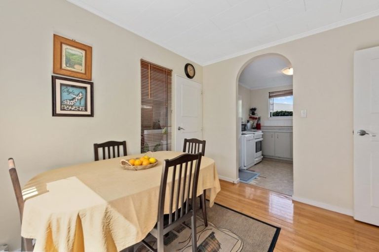 Photo of property in 1/20 Dakota Grove, Totara Park, Upper Hutt, 5018