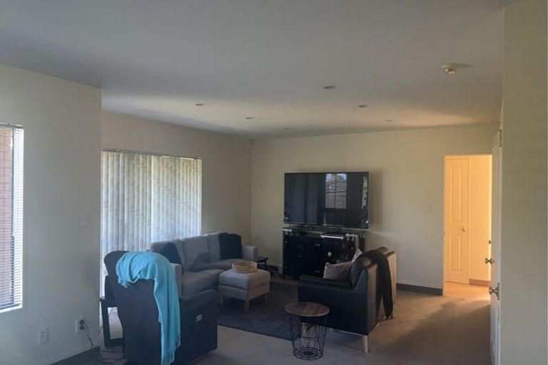 Photo of property in 1 Santa Teresa Court, Paraparaumu Beach, Paraparaumu, 5032