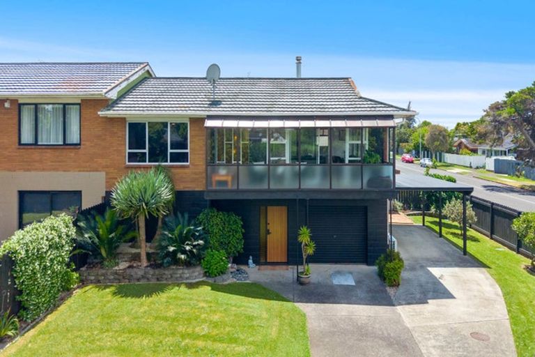 Photo of property in 2/54 Luton Avenue, Sunnyhills, Auckland, 2010